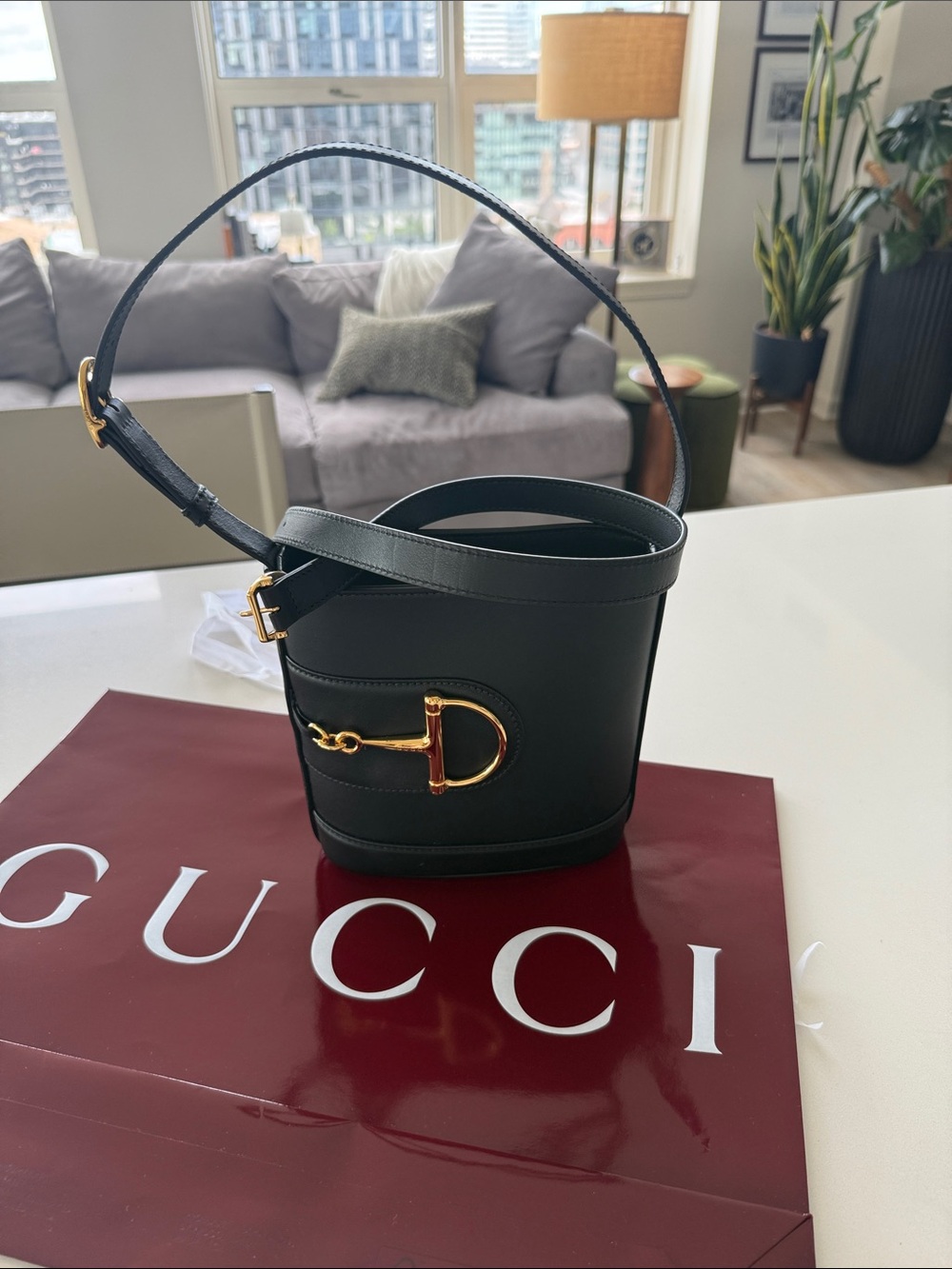PRISTINE Authentic GUCCI Calf Skin Bucket Bag